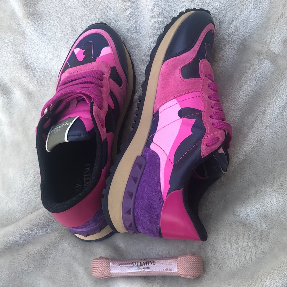 VALENTINO GARAVANI Pink “Rockrunner” Sneaker *New Without Tags